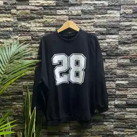 Crewneck disney oversize hitam