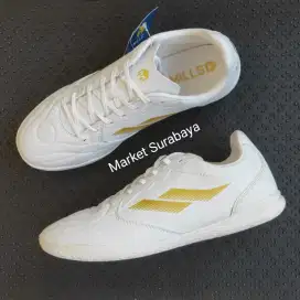 Sepatu Olahraga Indoor futsal mills