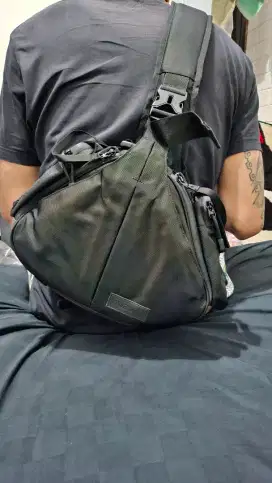 Triangle camera bag LOWANGLE