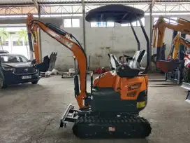 Excavator hw. 18 di 1,8 ton