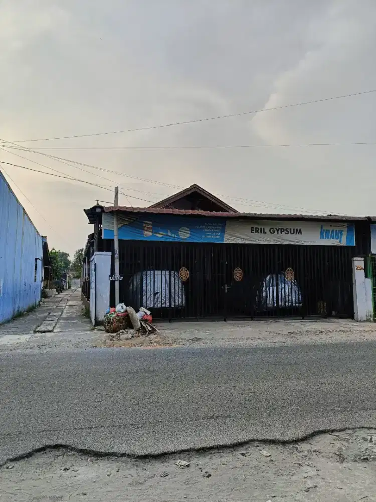 Rumah pinggir jalan uk.9 x 26