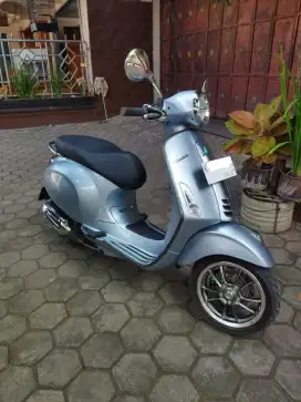 vespa primavera S km 6rb an nik 2022