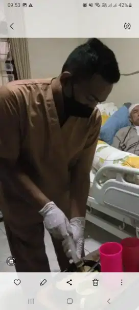 JASA PERAWAT LANSIA/PERAWAT HOME CERE/CAREGIVER ,PRIA DAN WANITA.