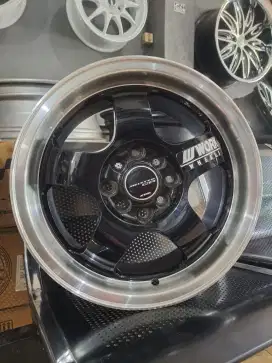 Velg work R15 pcd 4x100/114 lebar 7 et 35