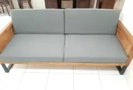 Kursi Sofa 3 Seater Model Industrial Kayi Jati Tua & Besi