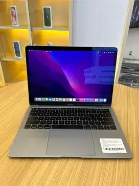 Macbook Air 2019 13 Inch i5 RAM 16/512 GB