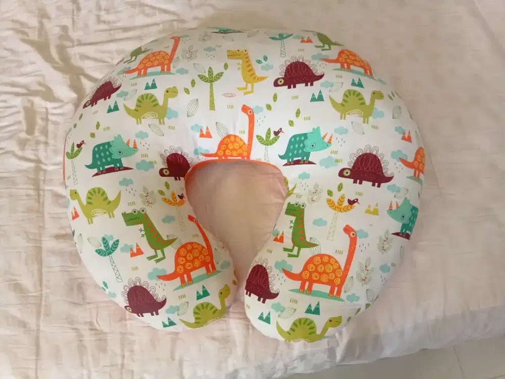 Bantal menyusui jumbo