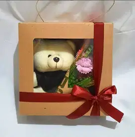 hadiah kado hampers souvenir wisuda kelulusan buket boneka bunga gift