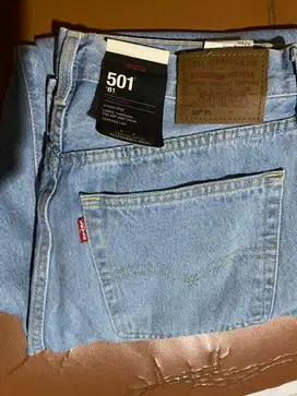 Levis 501 Original wanita size 31