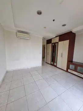 Apartemen 4kt di Gading Resort Residence MOI - Kelapa Gading