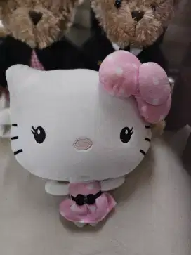 Boneka jumbo hellokitty