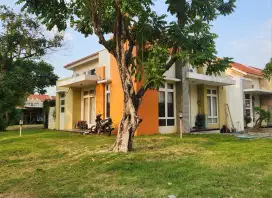 Rumah Hook 252 M² di Graha Padma Semarang Barat