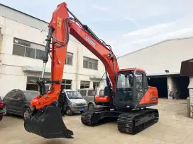 Excavator hw. 150 di 15 ton