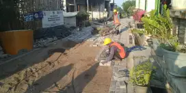 Jasa pasang paving saluran udit dan pagar panel