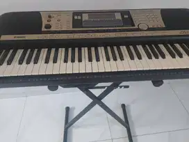 Keyboard Yamaha PSR740