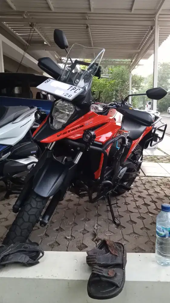 SUZUKI VSTROM 250 ABS low km