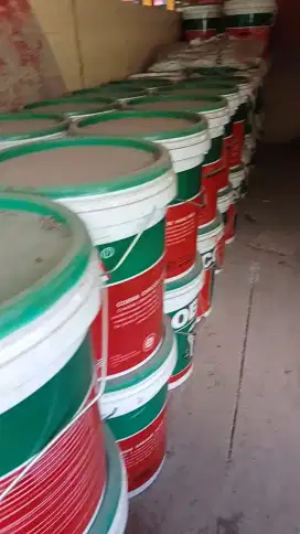 Ember plastik tebal