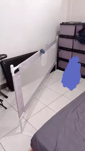 Bed rail pagar kasur bayi