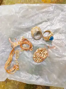 Kita beli emas tanpa surat dengan harga tinggi