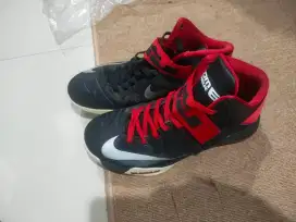 Koleksi pribadi Nike Lebron james size 44 no box
