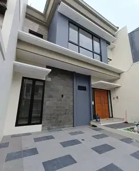 Jual Rumah Minimalis Baru 2 lantai , lebar 8 hanya 2 M an di Manyar