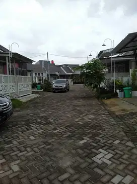 Rumah di Indraprasta Garden View Pacet, Rp 425 Juta