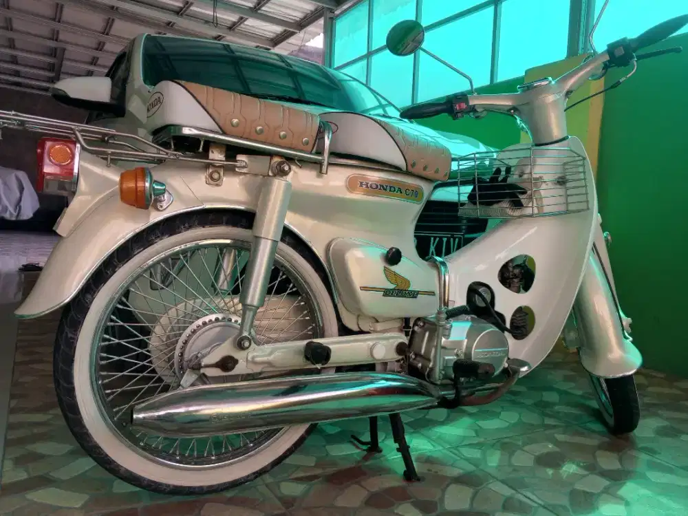 Honda C70  lengkap
