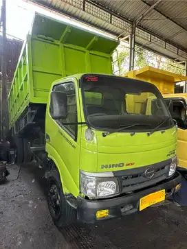 HINO DUTRO Ps130HD 2013DUMP TRUCK JUMBO BAN BARU KAWAT UNIT SIAP PAKAI