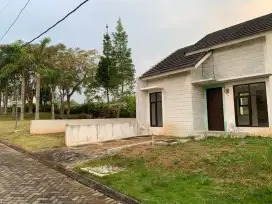 Rumah LT198 M² Dibawah NJOP di Bsb Village