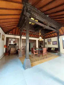 Villa Etnik Cantik dan Asri di Purwomartani