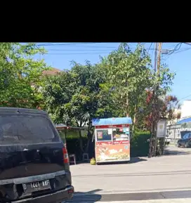 Di butuhkan pekerjaan untuk berjualan Fried chicken & Ayam Geprek