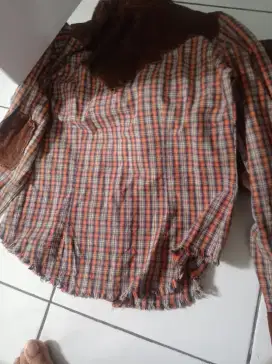 Kemeja wanita ukuran S