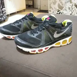 Sepatu Nike Tail Win air max second uk 38