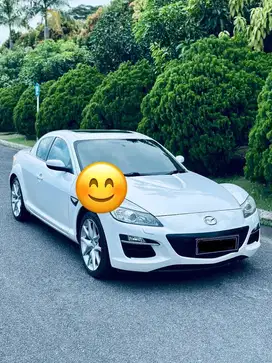 Mazda RX8 sport coupe style low KM.