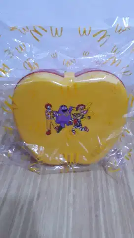 Kotak bekal anak