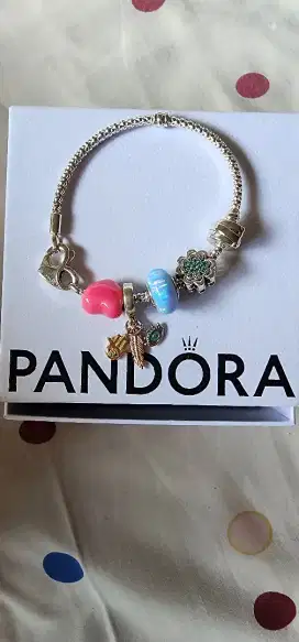Gelang Pandora Plus 5 charm Authentic