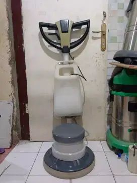 Di jual beli mesin polisher poles lantai dan Vacum cleaner