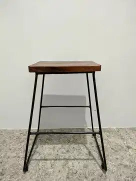Kursi kotak 50 cm