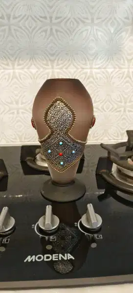 Vase bunga ungu