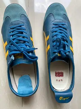 Sepatu Onitsuka Tiger Hijau