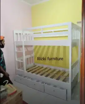 Dipan susun tempat tidur anak