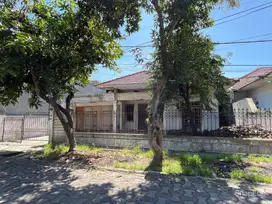 Dijual Rumah Hitung Tanah Manyar Indah Lokasi Strategis Row Jln Lebar