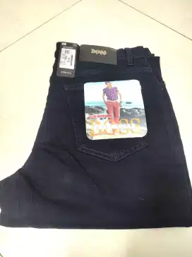 Celana Jeans Boss Dark Blue / Biru Dongker  Size : 34