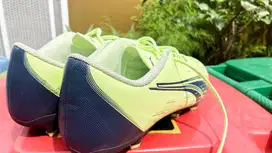 Sepatu bola Puma PUMA ULTRA PLAY FG/AG 106907-01 ORIGINAL