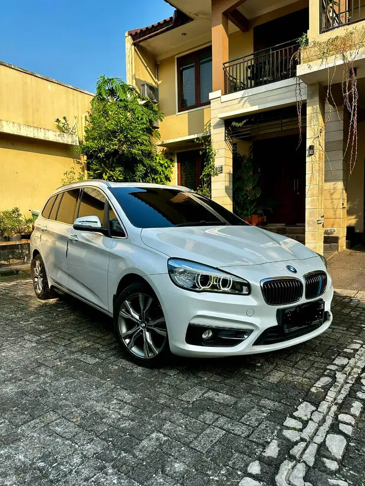 BMW 218 Grand Tourer 2015 MPV 7 Seater