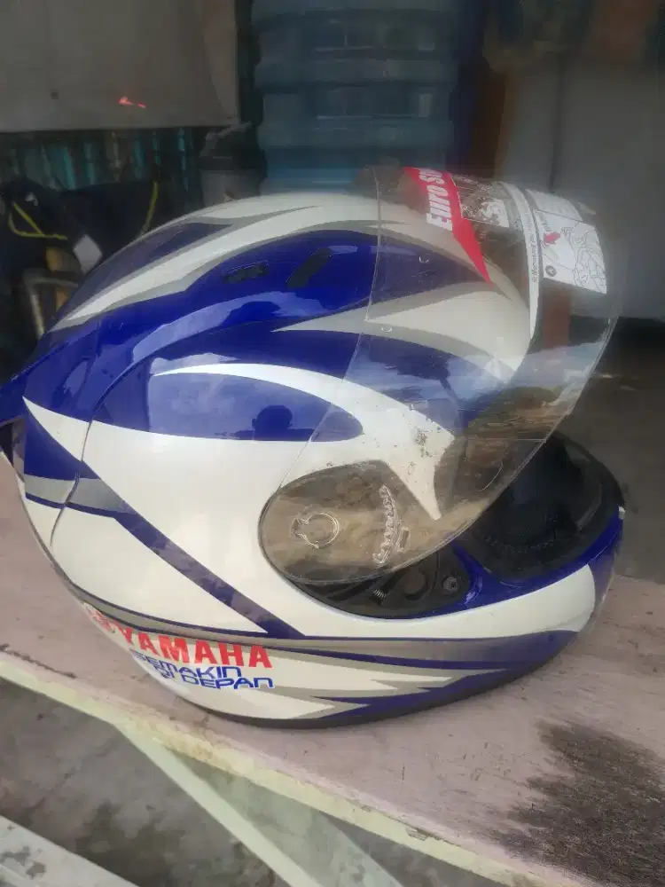 Helm full face yamaha siap pakai
