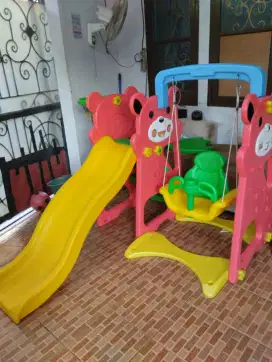 Dijual Mainan Anak Perosotan dan Ayunan merk Labeille