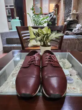 SISE 44! Sepatu PEDRO ORIGINAL MURAH. HARGA BARU 3 JUTA