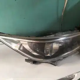 Head lamp kijang Innova reborn