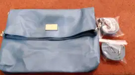 Tas kulit wanita